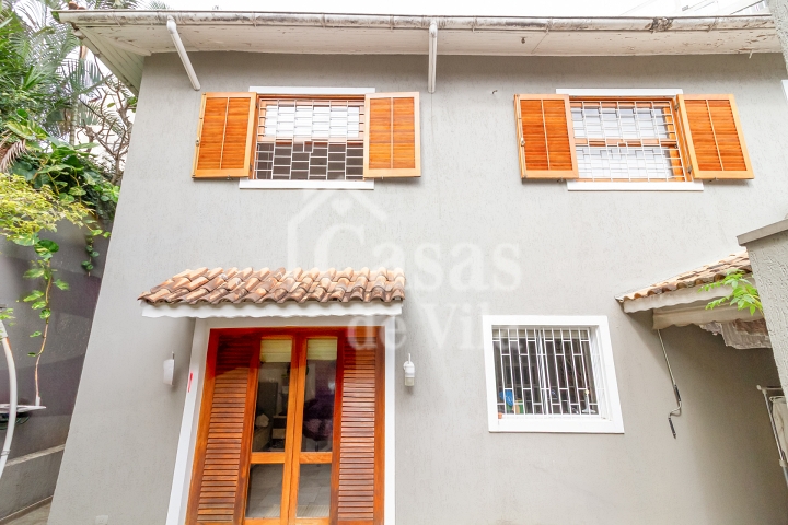 Bela casa de vila para locação! - No Paraíso!