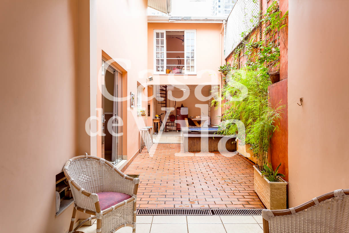 Uma casa de vila beeeeeemmmm confortável! - No Brooklin para venda!