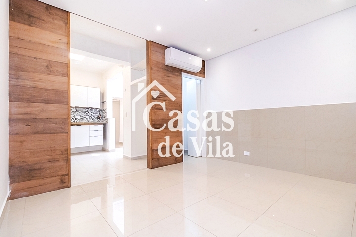 Casa de vila reformada para venda! - Excelente localização! Em Moema!