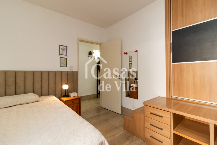 Uma graça de casa de vila para venda! - Na Vila Olímpia!