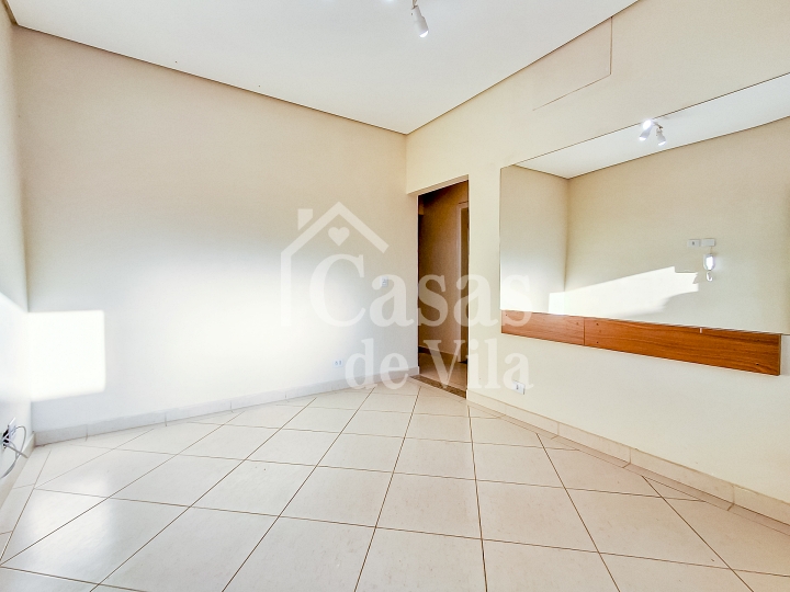 Casa de vila térrea para locação comercial! - Chácara Flora! Excelente localização!
