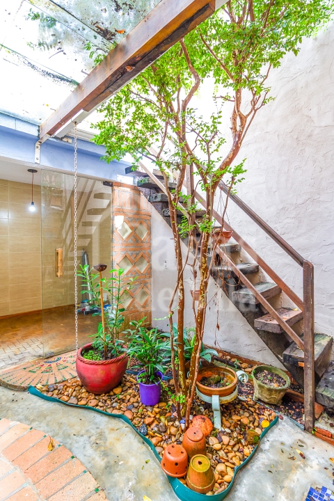 Casa de vila aconchegante para venda! - Na Vila Olímpia!