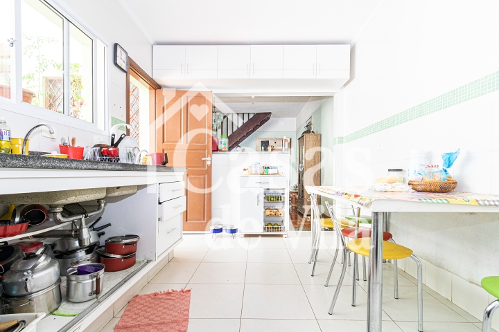 Casa de vila para venda! - Em Mirandópolis