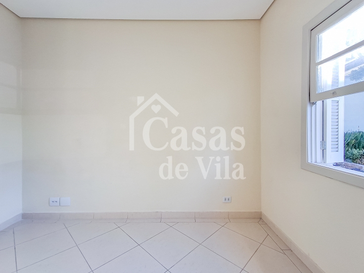 Casa de vila térrea para locação comercial! - Chácara Flora! Excelente localização!