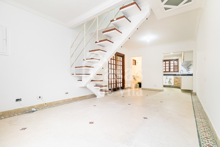 Casa de vila para venda! Um charme! - Na Vila Mariana!