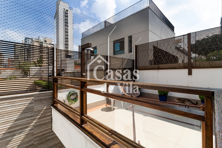 Uma graça de casa de vila para venda! - Na Vila Olímpia!