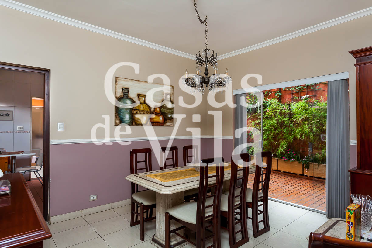 Uma casa de vila beeeeeemmmm confortável! - No Brooklin para venda!