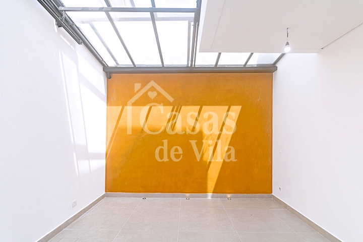 Casa de vila toda nova! - Para venda na Pompéia!