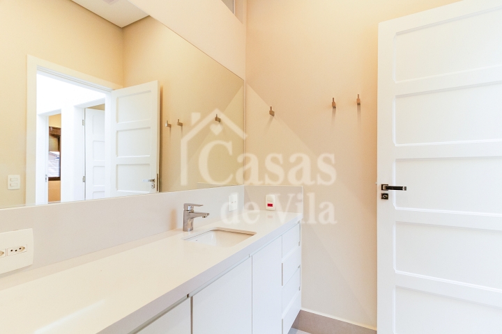 Casa de vila linda e toda nova para locação! - No Jardim Paulista! 