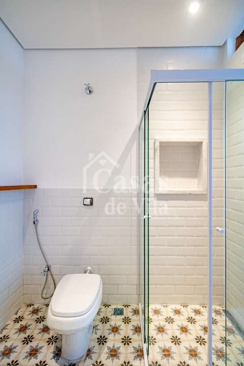 Toda reformada! Para venda ou locação! - Um sonho de casa de vila na Bela Vista!