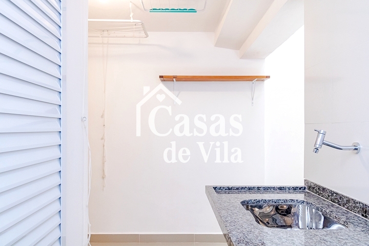 Casa de vila reformada para venda! - Excelente localização! Em Moema!