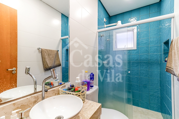 Casa de vila reformada para venda! Uma graça! - No Bosque da Saúde!