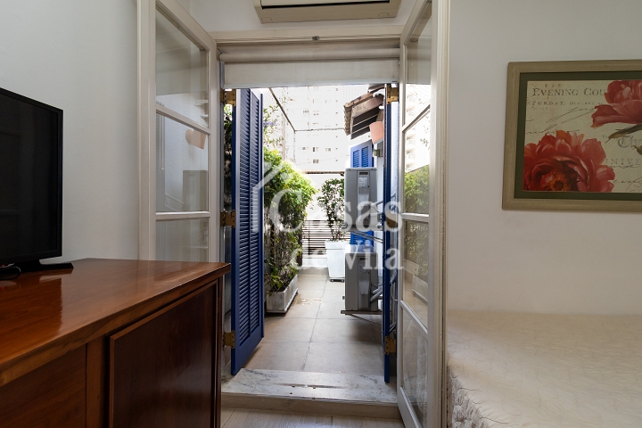 Uma graça de casa de vila para venda! - Na Vila Olímpia!