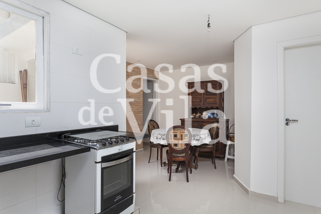 Casa de vila para venda na Vila Olímpia! - Numa vilinha bem arborizada!