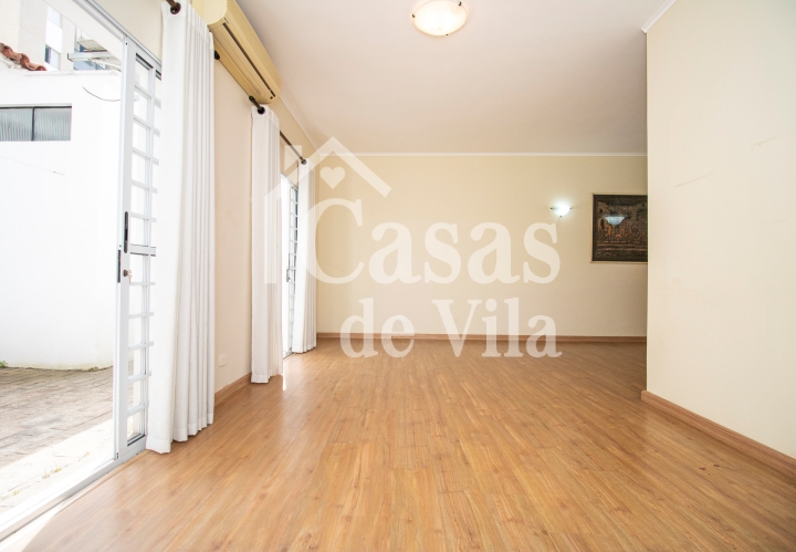 Espaçosa casa de vila para venda! - Em Perdizes!