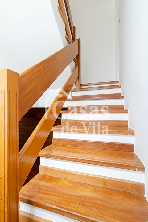 Casa de vila reformada para compra! - No Jardim Hípico!